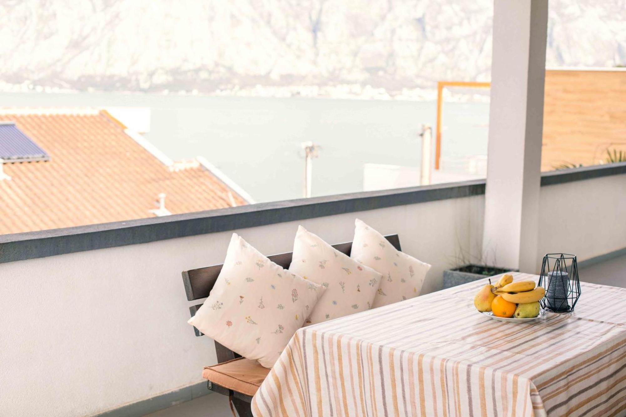 Апартаменты Step To Kotor Bay St-Oliv Экстерьер фото